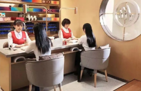 你吃不起的海底捞，为什么还在亏钱？