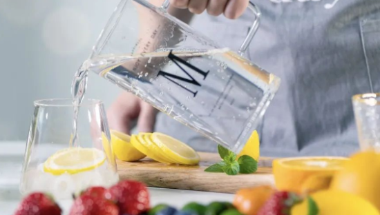 方便面三巨头会师，熟水成瓶装水下一战场？