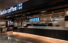 瑞幸赚钱了，但不必“神化”它