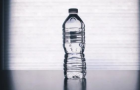 瓶装水「混战」