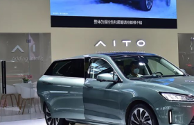 华为“不造车”的造车“套路”