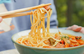 拉面说卖不动了？