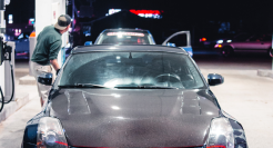 燃油车保值神话，破灭了？