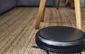 科沃斯、石头科技开打扫地机器人“价值战”