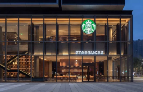 星巴克：从学霸到学渣？