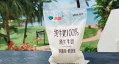 “网红小白奶”鼻祖，凉了