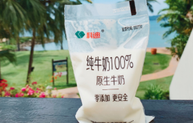 “网红小白奶”鼻祖，凉了