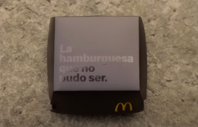 麦当劳“黑化”卖空盒子！竟然被一抢而空？！