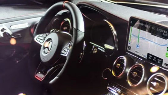 买车送广告？一汽大众之后，奔驰车机被曝推送广告