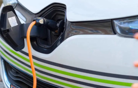 混动新能源，“过渡”成主角