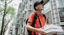 即时零售是革电商的命，还是外卖的命？