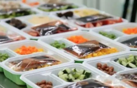 预制菜盛行，万亿餐饮市场大倒退