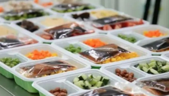 预制菜盛行，万亿餐饮市场大倒退