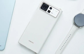 这把高端局，小米怎么赢？