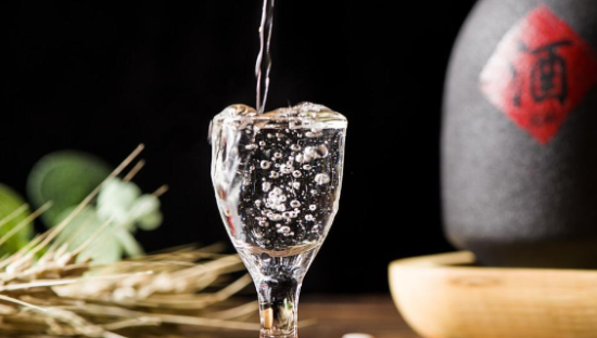 万事俱备的水井坊，只欠高端化的东风？