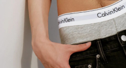 CK内裤翻牌后，旺旺三公子被疯狂馋身子？