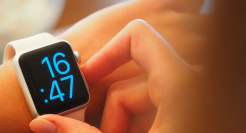 手机厂商“卷”到了手腕上