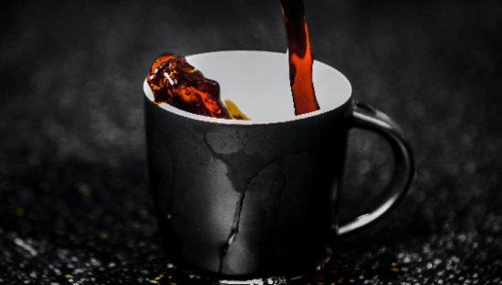 从T97大嘴营销到和府捞面跨界，新消费千亿咖啡故事永不停