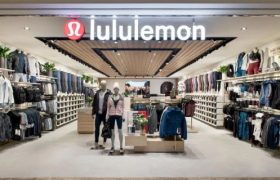 lululemon的信仰生意，开始松动