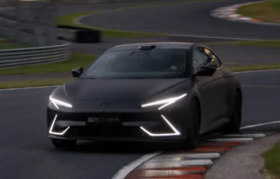 新能源的10月，不进则退