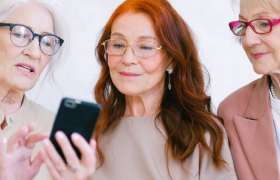 老年人“血拼”双11