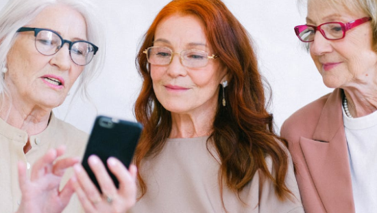 老年人“血拼”双11