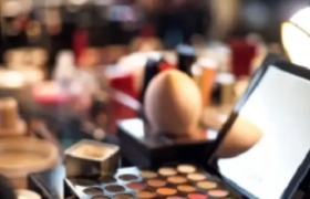 失去直播主导权的李佳琦，还有什么底牌可用？