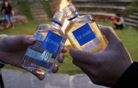 10亿国资入股，江小白还有新故事吗