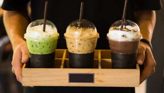 喜茶“卷死”喜小茶