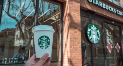 谁在逼着星巴克买一赠一？