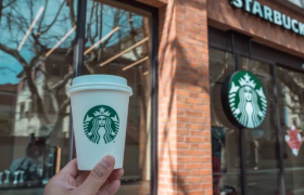 谁在逼着星巴克买一赠一？