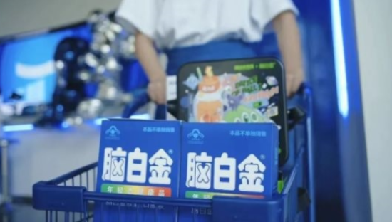 脑白金卖咖啡，左右互搏