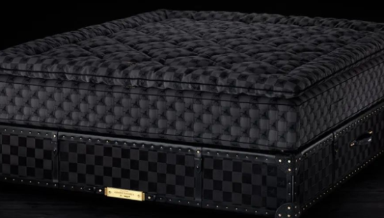 闹剧告一段落，但海丝腾的关注度似乎刚开始