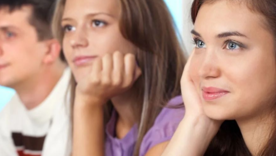 成人职业教育：知乎、B站、网易“短兵相接”