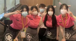 麦当劳“绝杀”肯德基，靠粉红小姐姐？统一制服黑丝，年轻有活力！网友：别了星期四……
