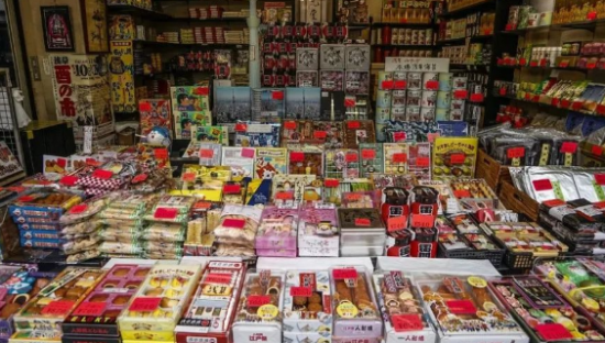 折扣店开撕“临期”外衣