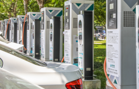 恒大汽车：倒在新能源大决战前夜？