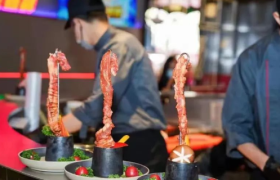 趁烧“火热”，呷哺“打铁”