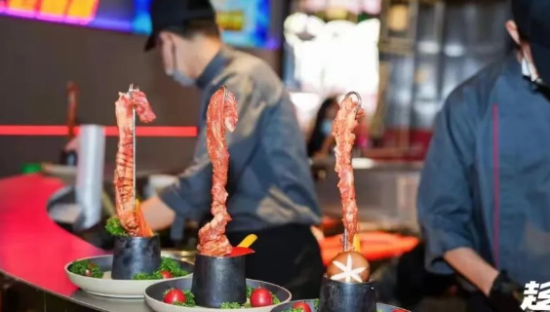 趁烧“火热”，呷哺“打铁”