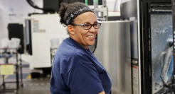 苹果离不开中国制造