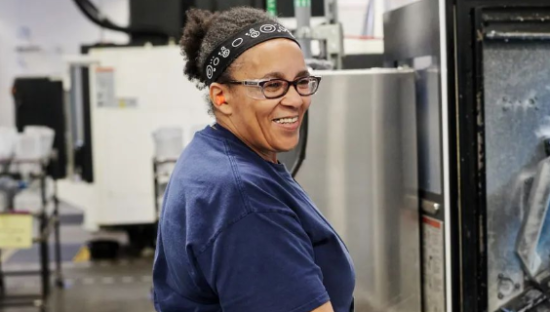 苹果离不开中国制造