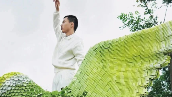 携手艺术家“复活”一只鸟？一叶子与地球展开对话