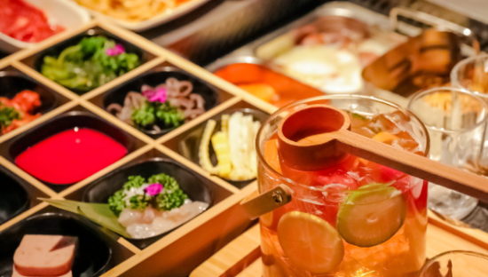 海底捞「分家」，张勇一石三鸟？