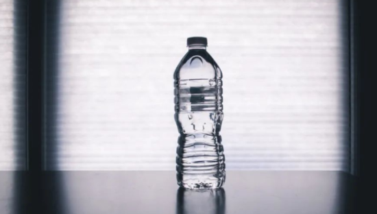 电解质水，2022最后一个爆款饮料？