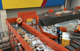 多地网点瘫痪，快递堆积如山