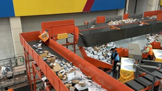 多地网点瘫痪，快递堆积如山