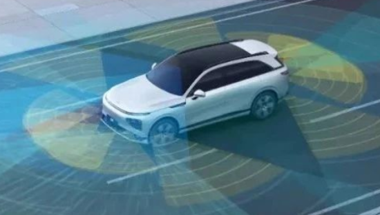 自动驾驶，合练还是自练？