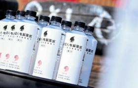 继黄桃罐头之后，电解质水又遭疯抢