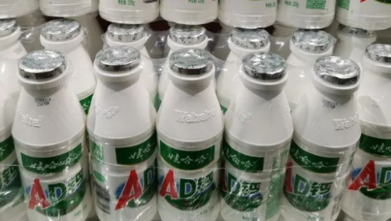 娃哈哈盯上90后的娃