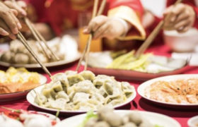 苦等报复性消费，年夜饭能让餐饮过个“肥年”吗？